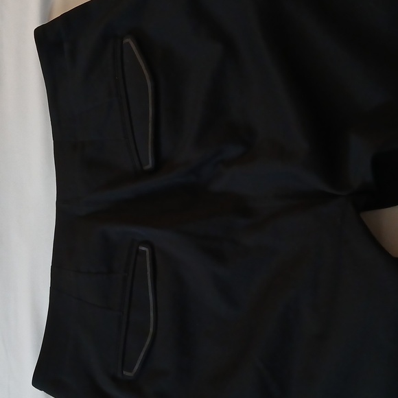 Lululemon Athletica Ladies Pants - Picture 7 of 8